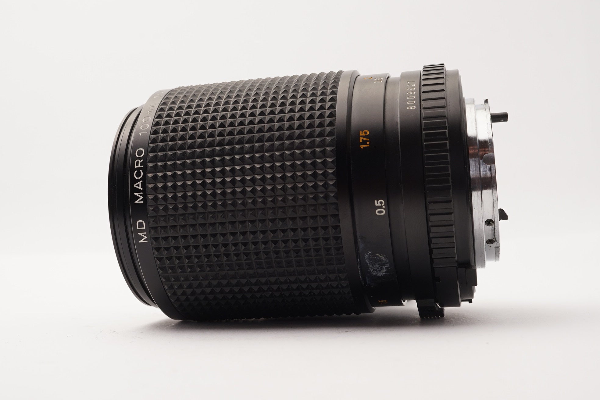 Minolta MD 100mm f/4 Macro Lens with 1:1 Extension Tube – main product view
