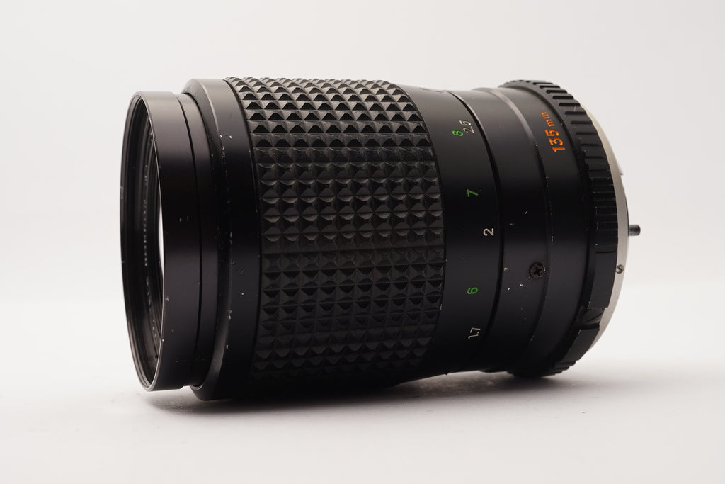 Minolta MC Tele Rokkor-QD 135mm f/3.5 Lens – view 4