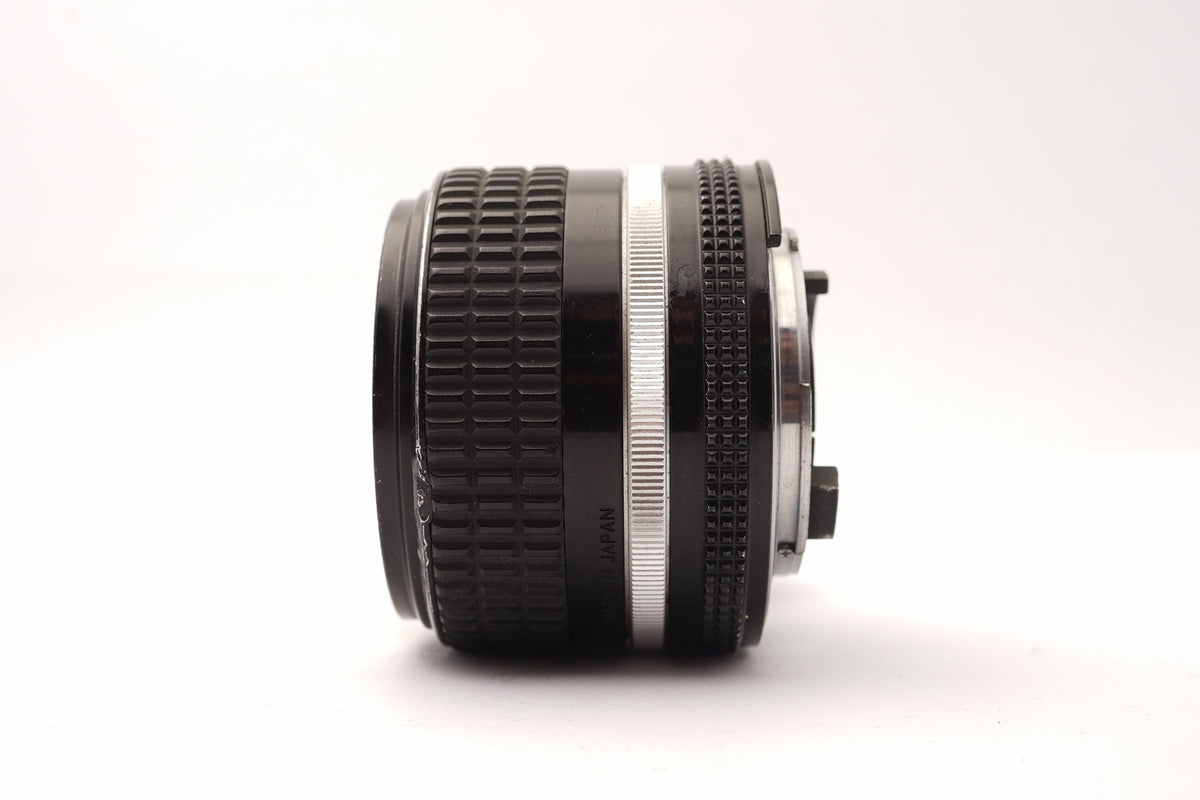 Nikon 28mm f/2.8 AIS - image 4