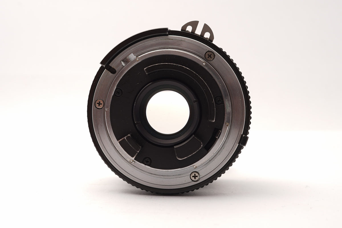 Nikon 28mm f/2.8 AIS - image 5