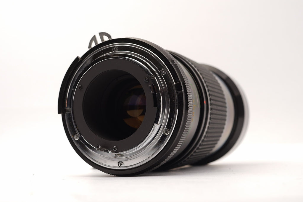 Vivitar Series 1 28-90mm f/2.8-3.5 for Nikon AI - image 2