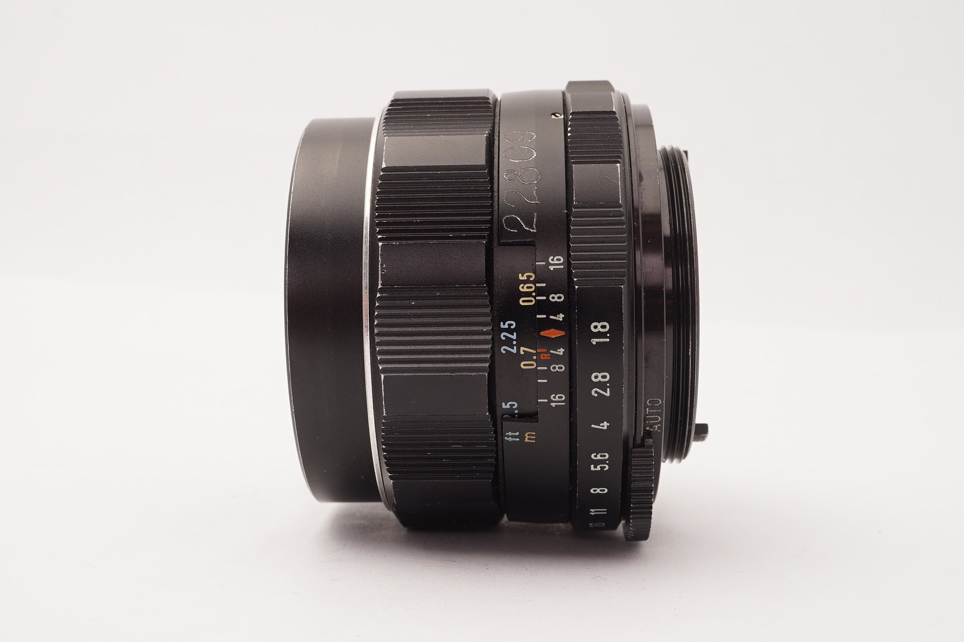 Pentax SMC Takumar 55mm f/1.8 - image 3