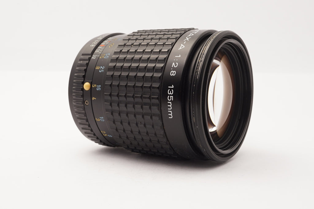 Pentax 135mm f/2.8 SMC-A – view 1