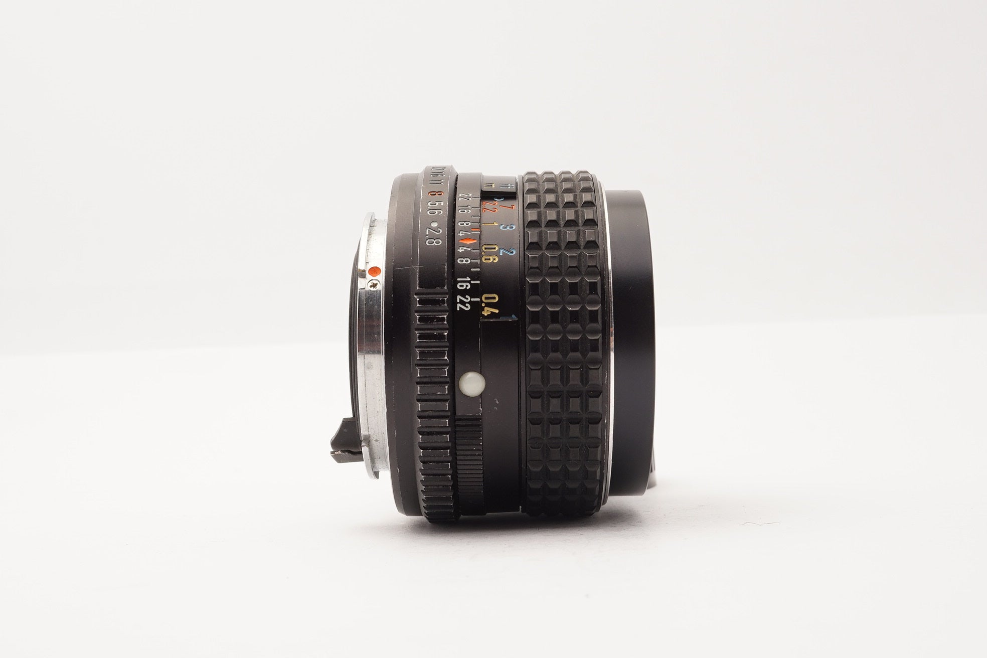 Pentax 24mm f/2.8 SMC – view 2