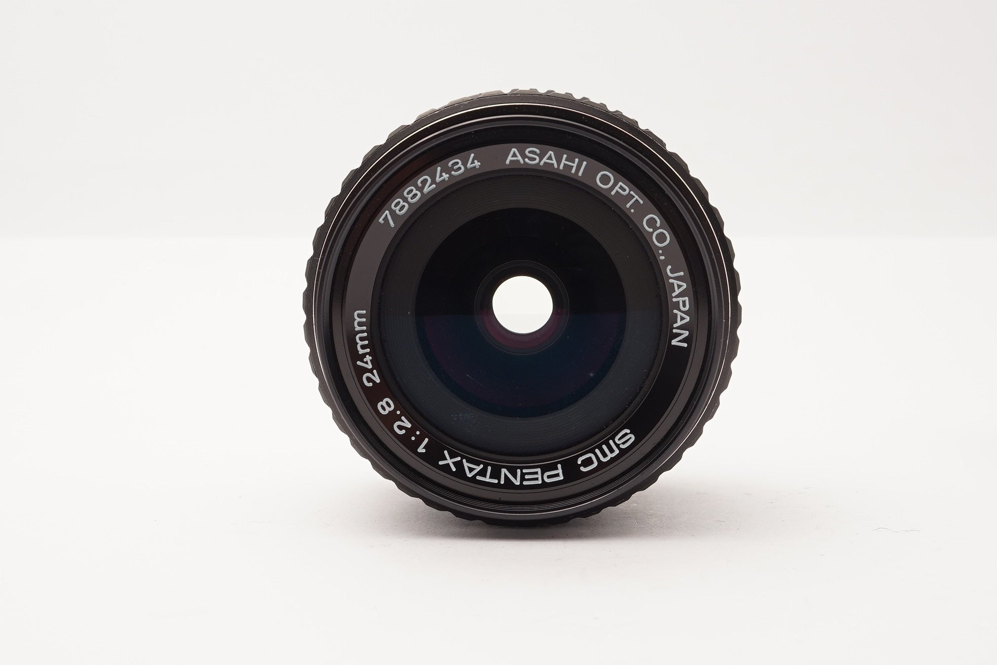 Pentax 24mm f/2.8 SMC – view 3