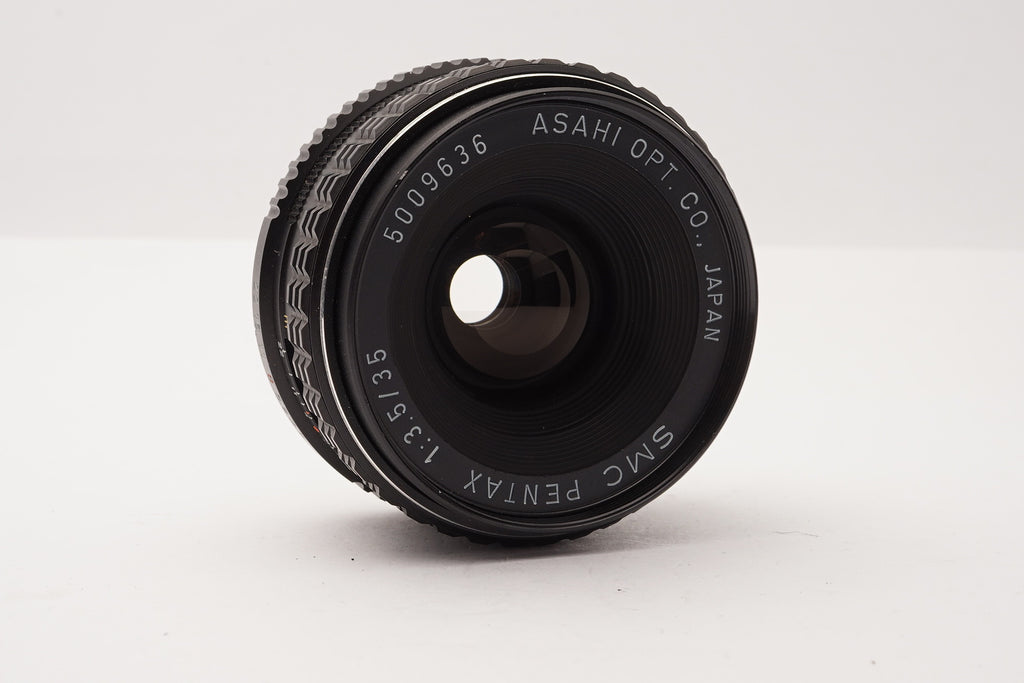 Pentax 35mm f/3.5 SMC – view 1