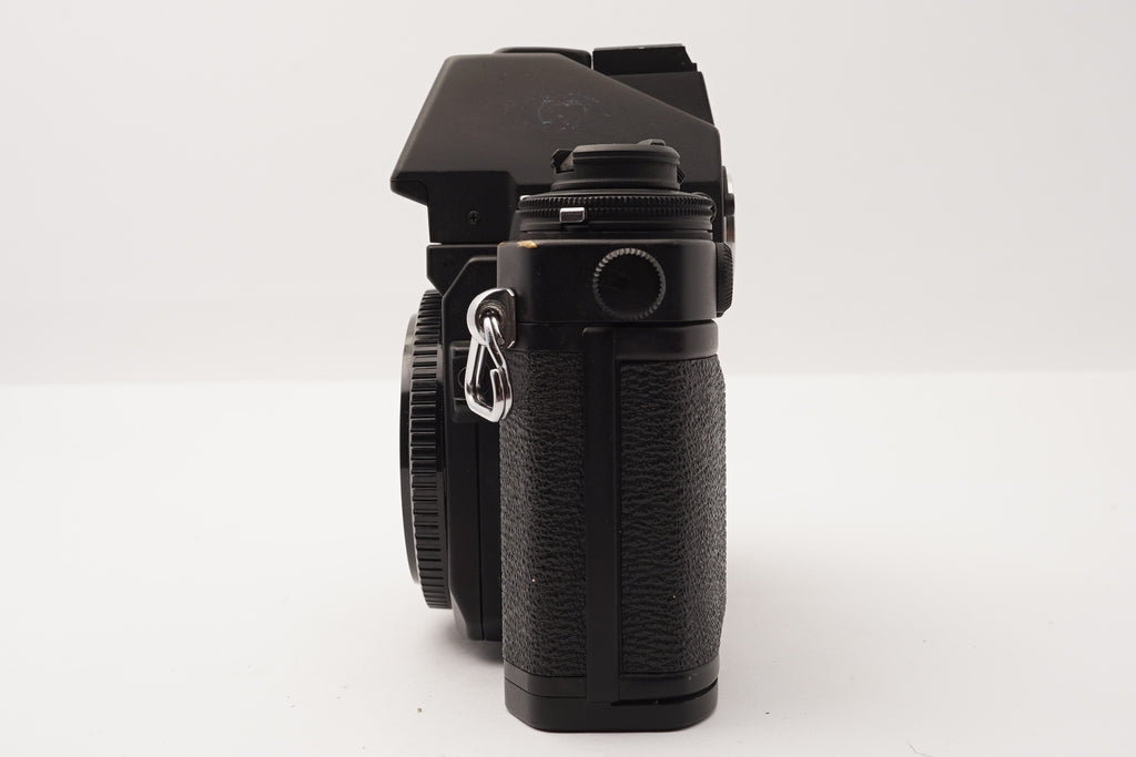 Canon F-1n (Body Only) – view 2