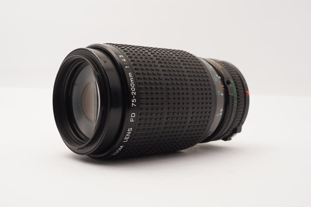 Canon FD 75-200mm f/4.5 Zoom – view 1
