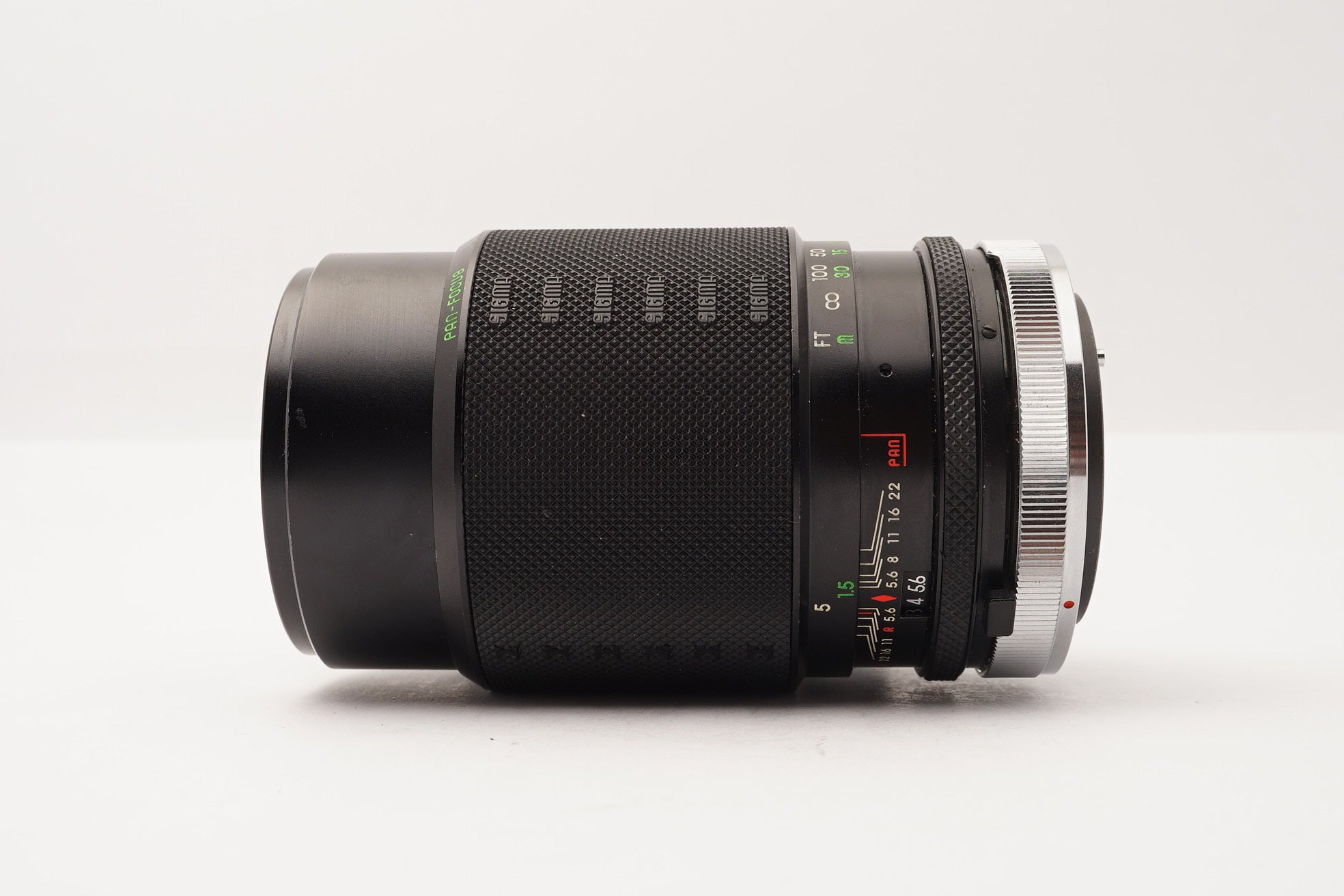 Sigma 135mm f/2.8 Pantel Multi-Coated (For Canon FD) – view 3