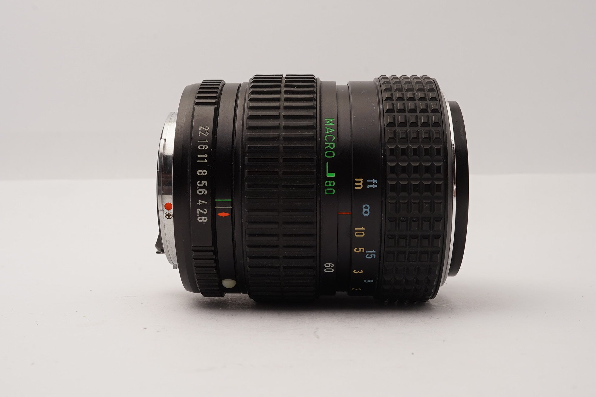 Pentax 40-80mm f/2.8-4.0 Zoom SMC-M – view 2