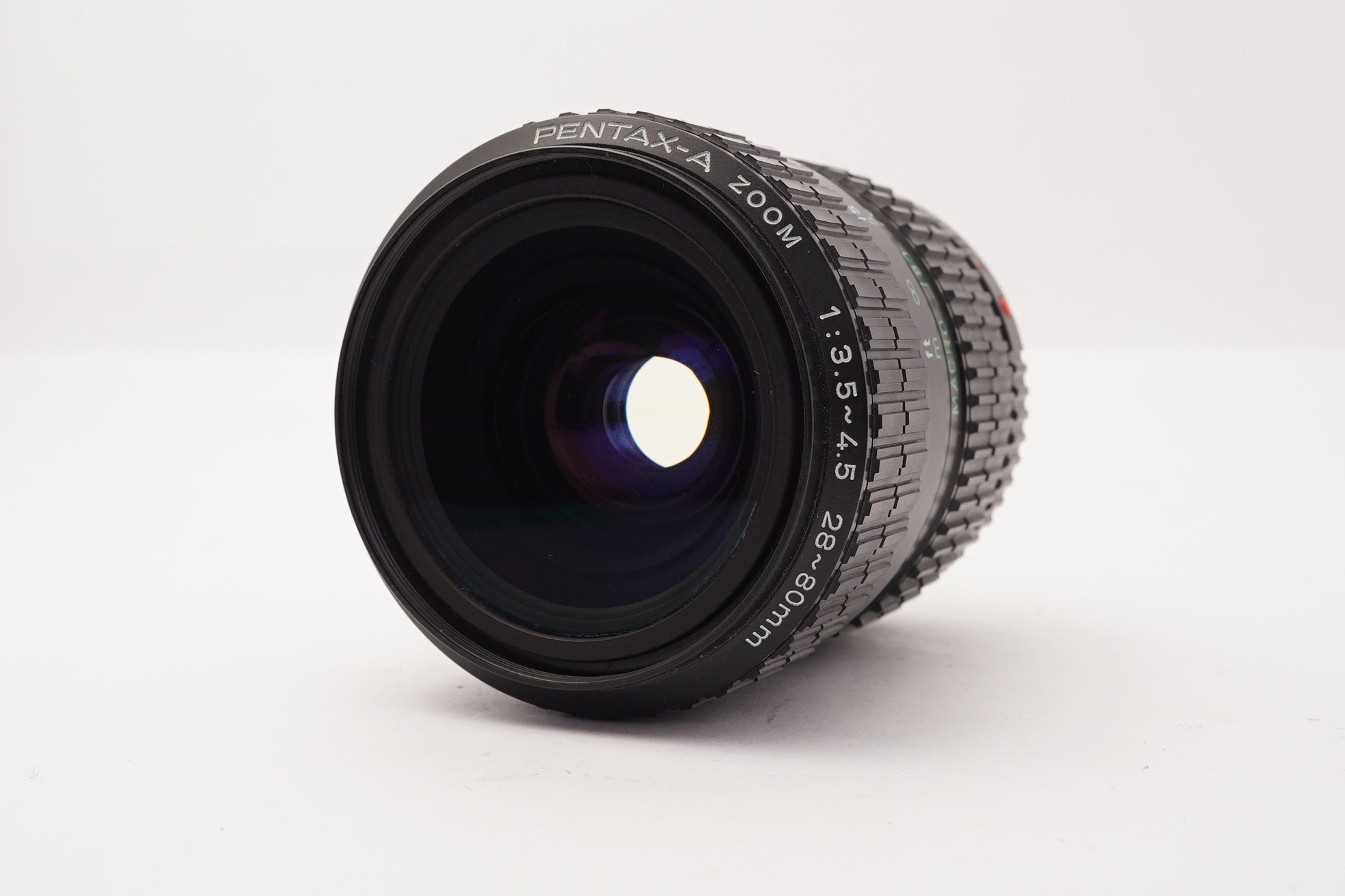 Pentax 28-80mm f/3.5-4.5 Zoom – view 1