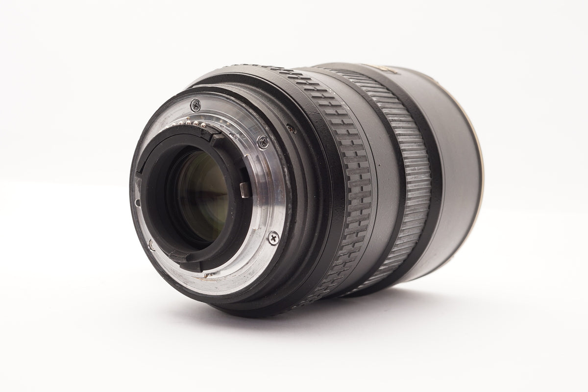 Nikon AF-S DX Zoom-NIKKOR 17-55mm f/2.8G IF-ED Lens – view 4