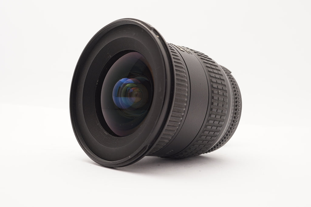 Nikon AF Zoom-NIKKOR 18-35mm f/3.5-4.5D IF-ED Lens – view 1