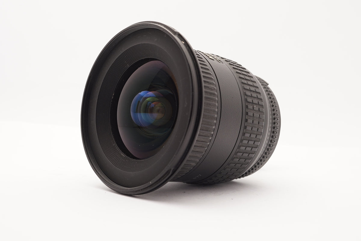 Nikon AF Zoom-NIKKOR 18-35mm f/3.5-4.5D IF-ED Lens – view 1