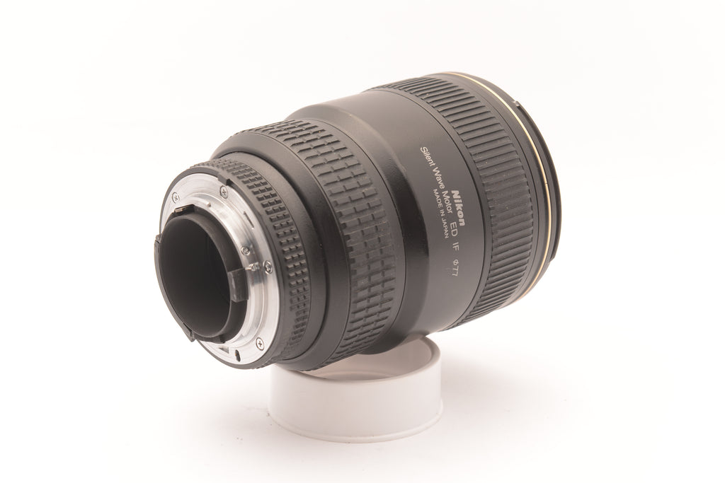 Nikon AF-S NIKKOR 24-70mm f/2.8G ED – view 3