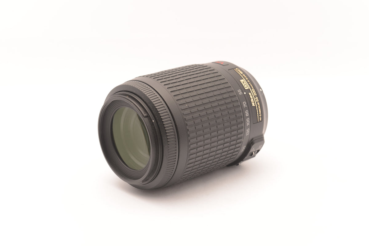 Nikon AF-S DX VR Zoom-NIKKOR 55-200mm f/4-5.6G IF-ED – view 1