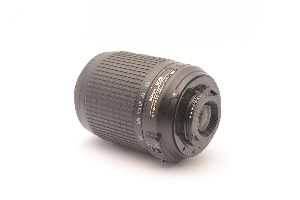 Nikon AF-S DX VR Zoom-NIKKOR 55-200mm f/4-5.6G IF-ED – view 2