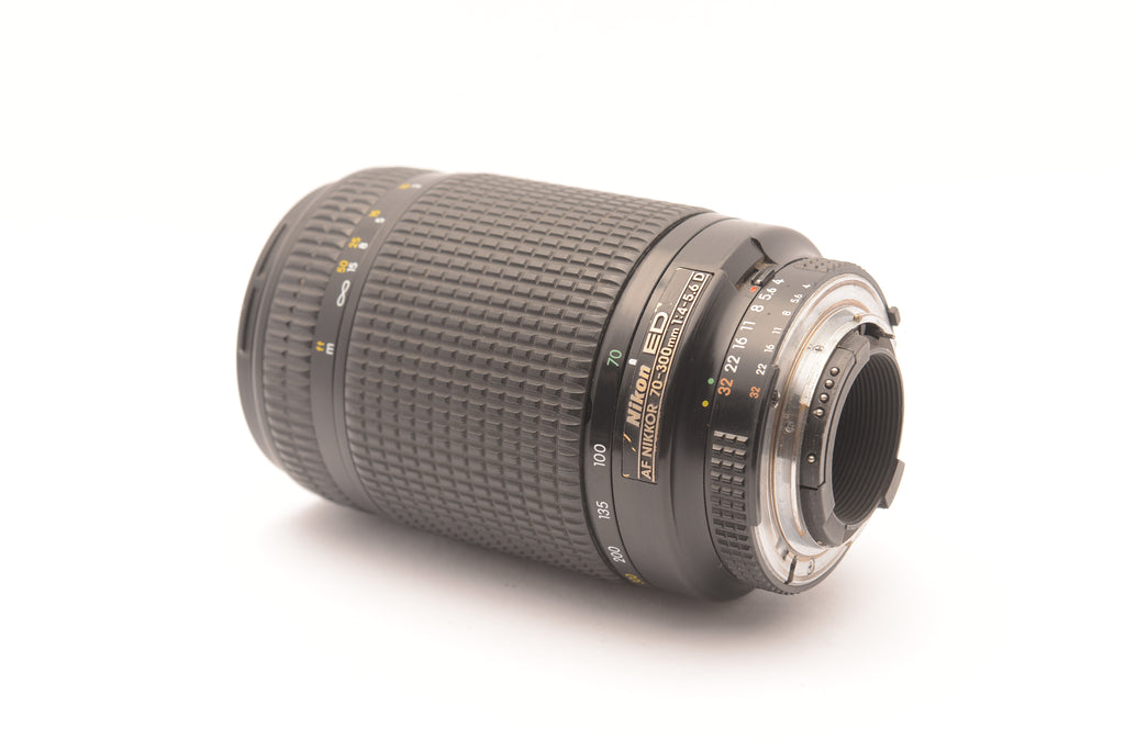 Nikon AF Zoom-NIKKOR ED 70-300mm f/4-5.6D – view 2