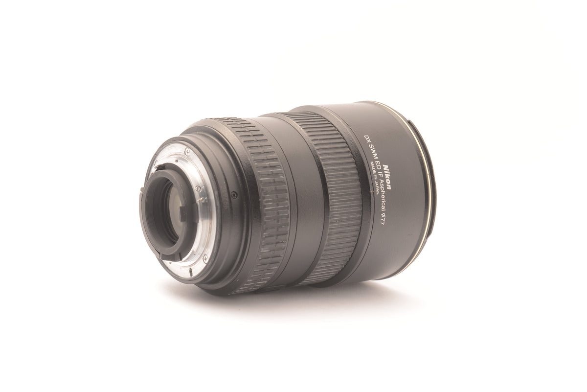 Nikon AF-S DX Zoom-Nikkor 17-55mm f/2.8G IF-ED – view 3