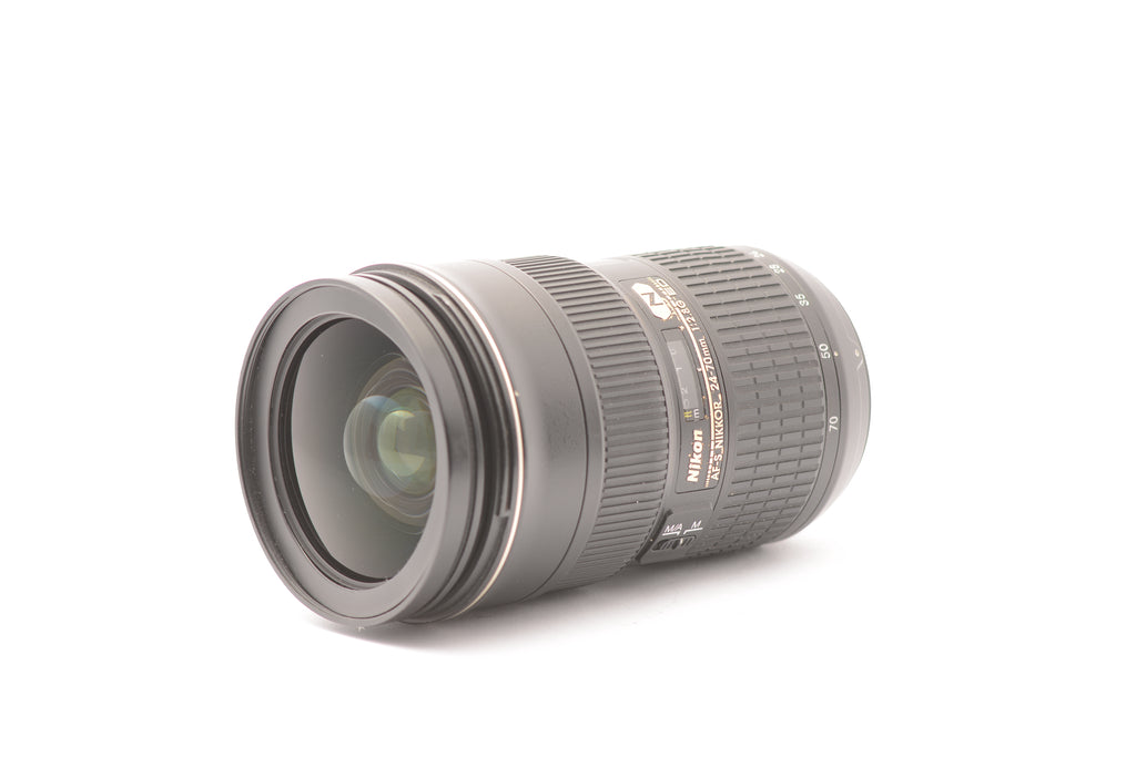 Nikon AF-S NIKKOR 24-70mm f/2.8G ED – view 1