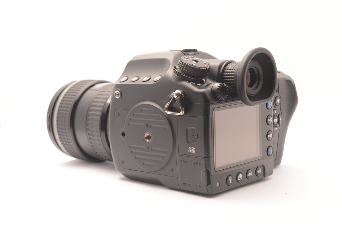 Pentax 645D 40MP Medium Format DSLR with smc PENTAX-FA 645 45-85mm f/4.5 – view 2