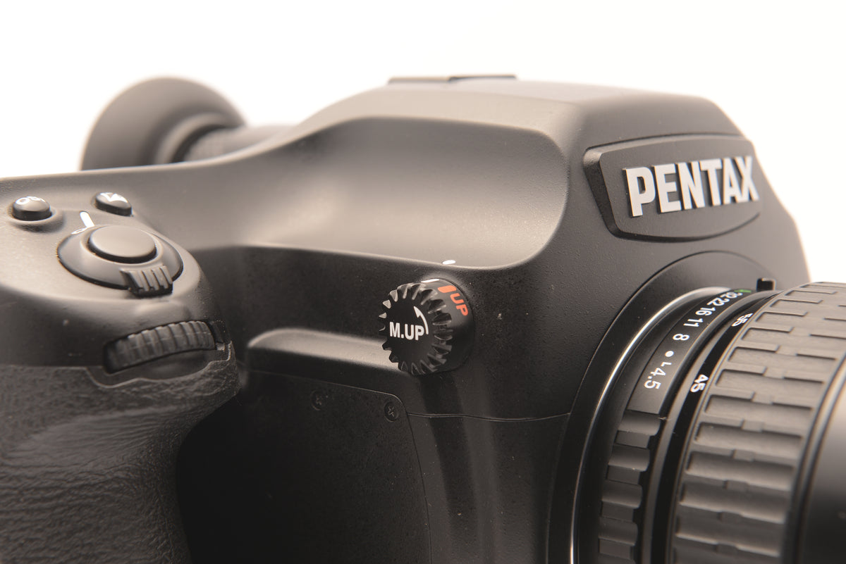 Pentax 645D 40MP Medium Format DSLR with smc PENTAX-FA 645 45-85mm f/4.5 – view 8