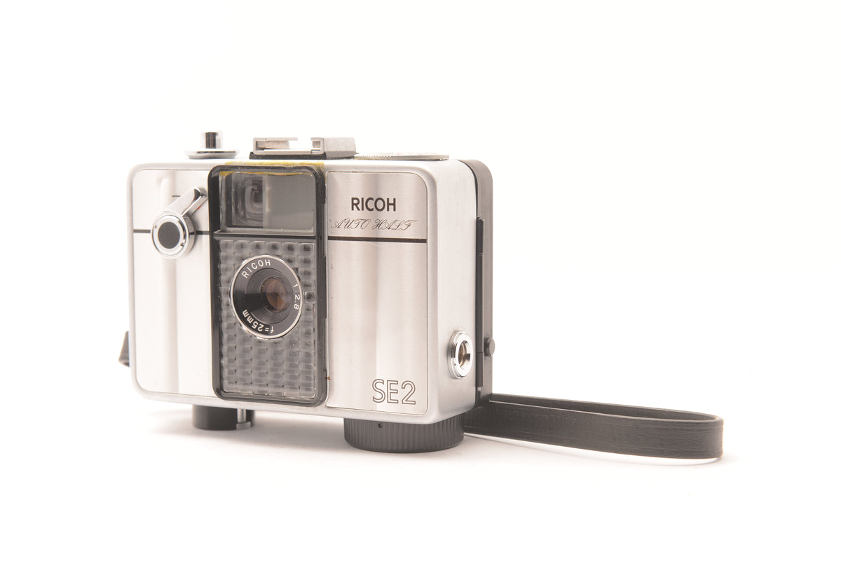 Ricoh Auto Half SE2 35mm Half-Frame Film Camera – view 1