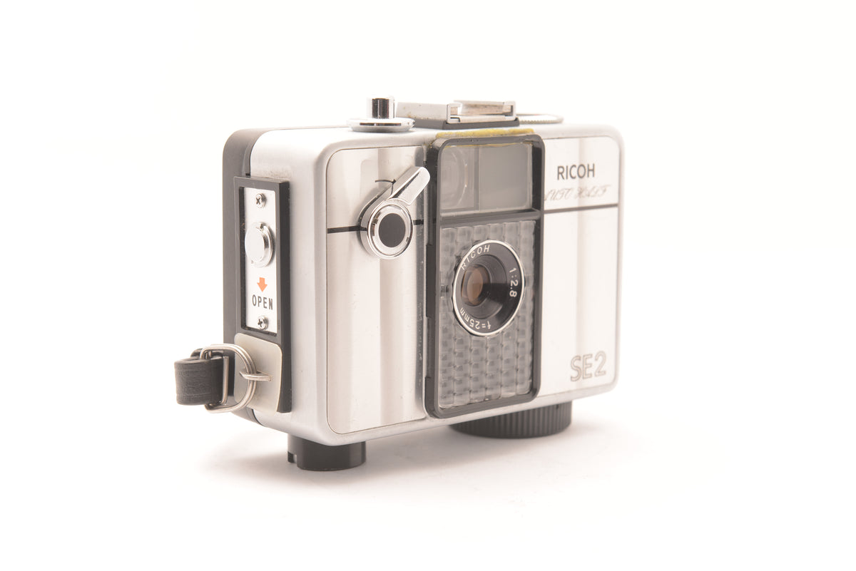 Ricoh Auto Half SE2 35mm Half-Frame Film Camera – view 4