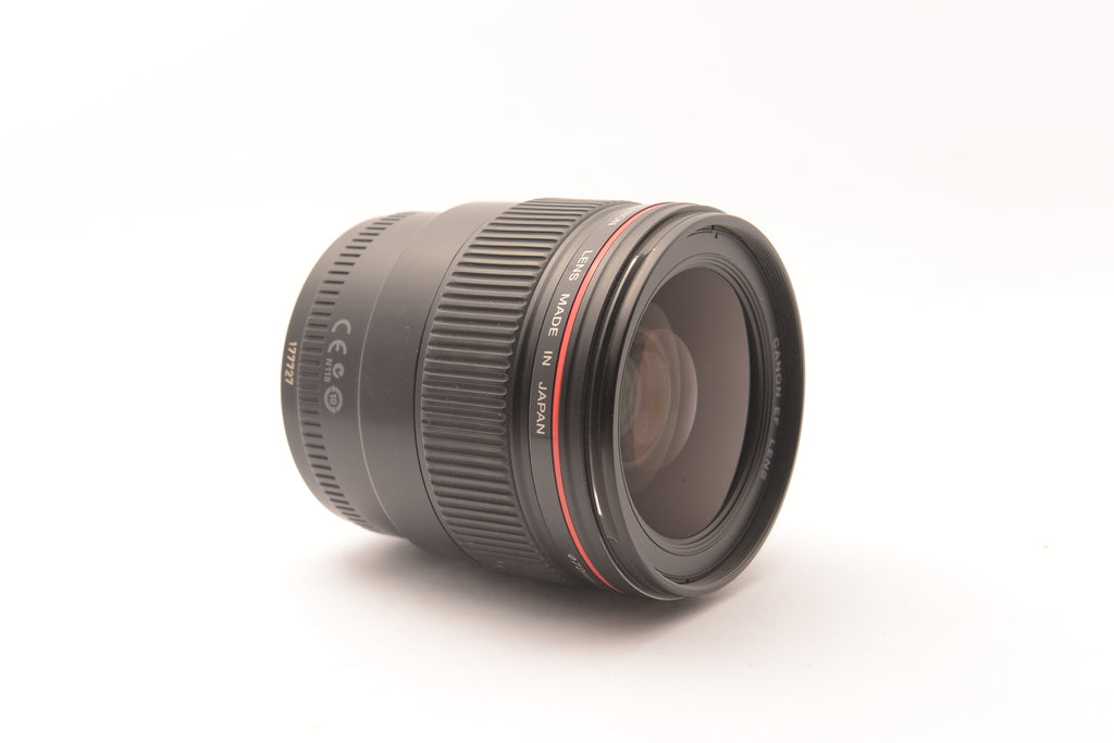 Canon EF 35mm f/1.4L USM Lens – view 4