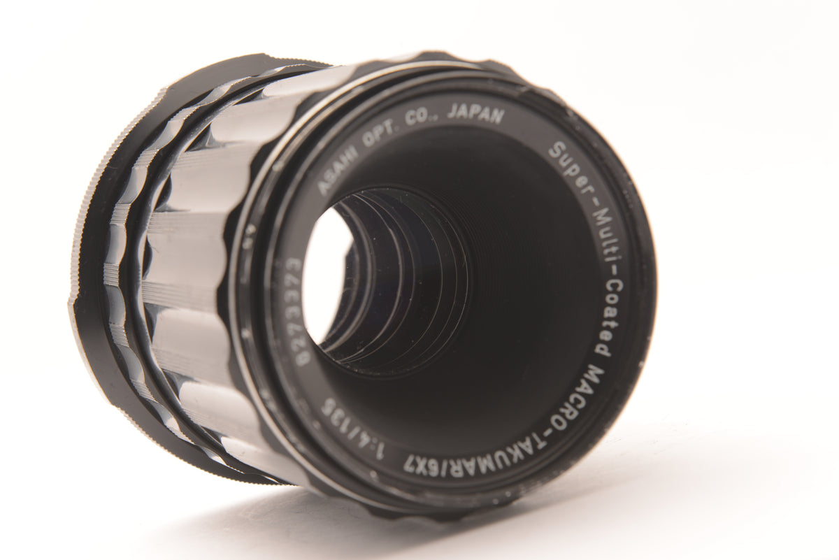 Pentax Super-Multi-Coated Macro-Takumar 6x7 135mm f/4 Lens – view 5
