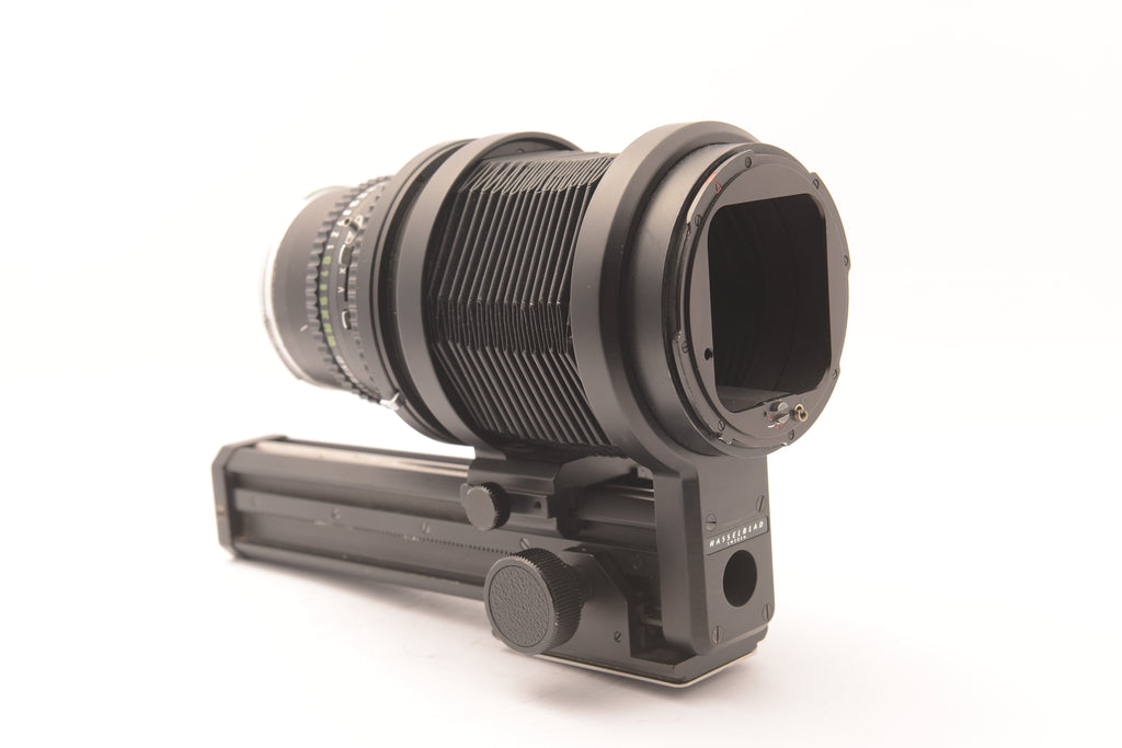 Hasselblad Carl Zeiss S-Planar 135mm f/5.6 Macro Lens with Bellows – view 2