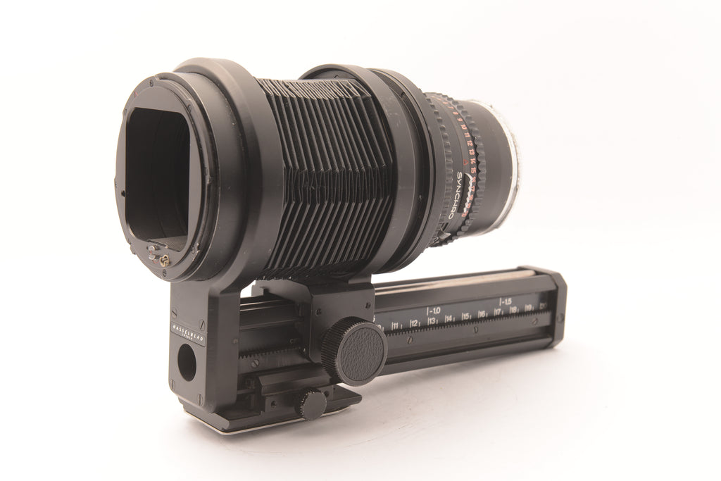 Hasselblad Carl Zeiss S-Planar 135mm f/5.6 Macro Lens with Bellows – view 3