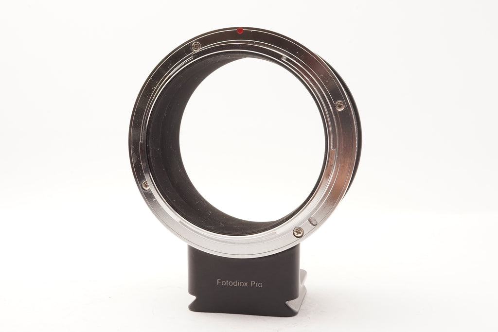 Fotodiox Pro Hasselblad V to Fujifilm GFX Adapter – Very Good