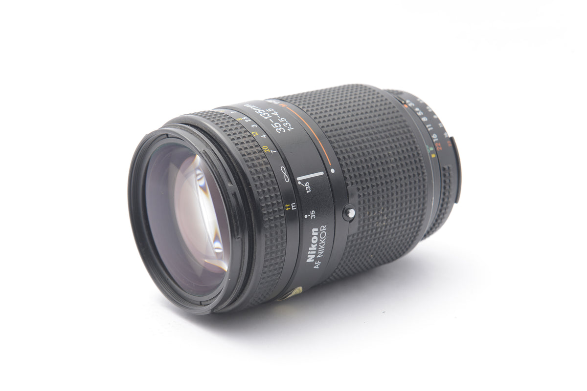 Nikon AF Zoom-Nikkor 35-135mm f/3.5-4.5 Lens – Good