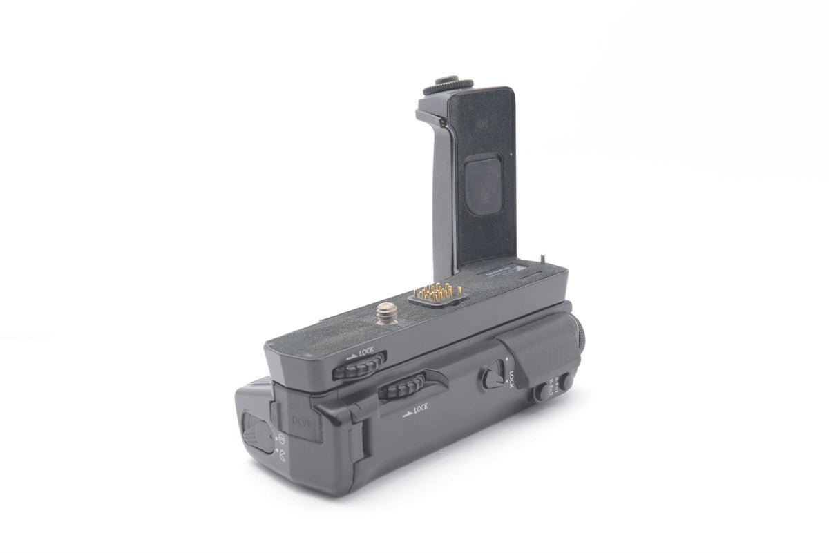 Olympus Power Battery Holder HLD-6G (For OM-D E-M5 Only) – Very Good