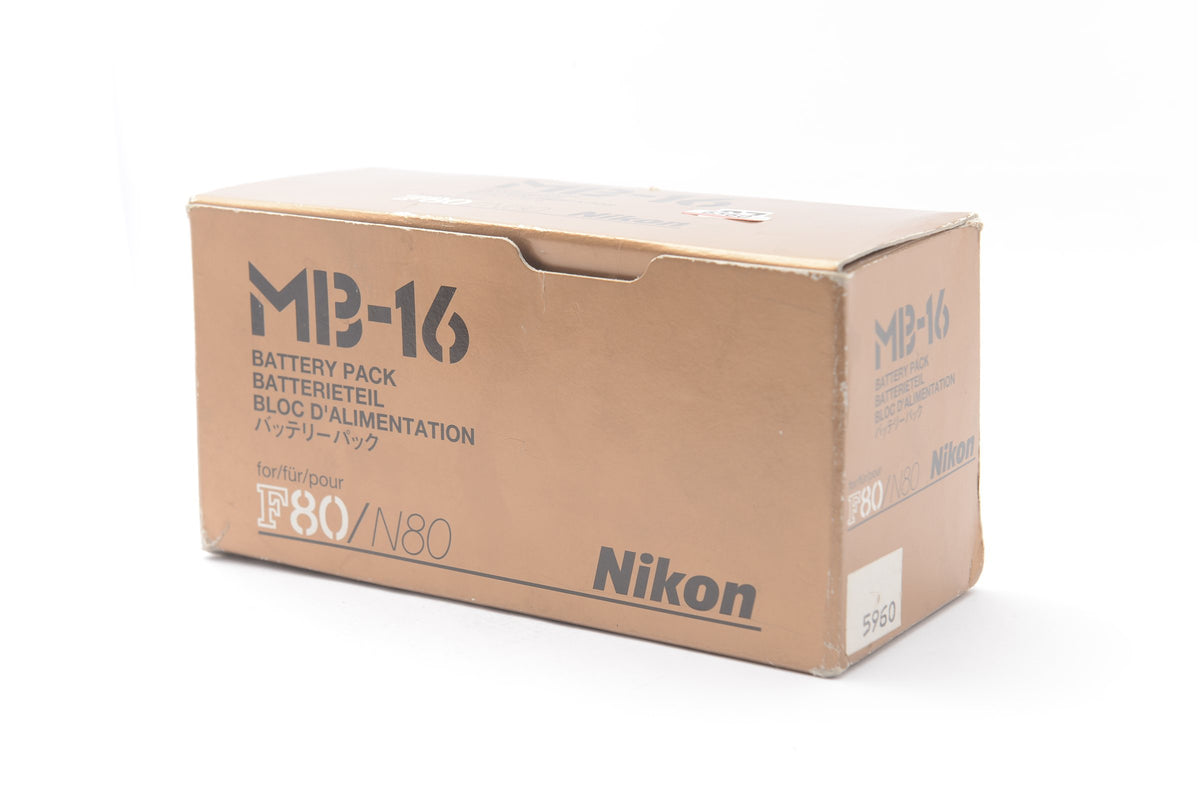 NC-0600 — Nikon MB-16 Battery Pack — main product view