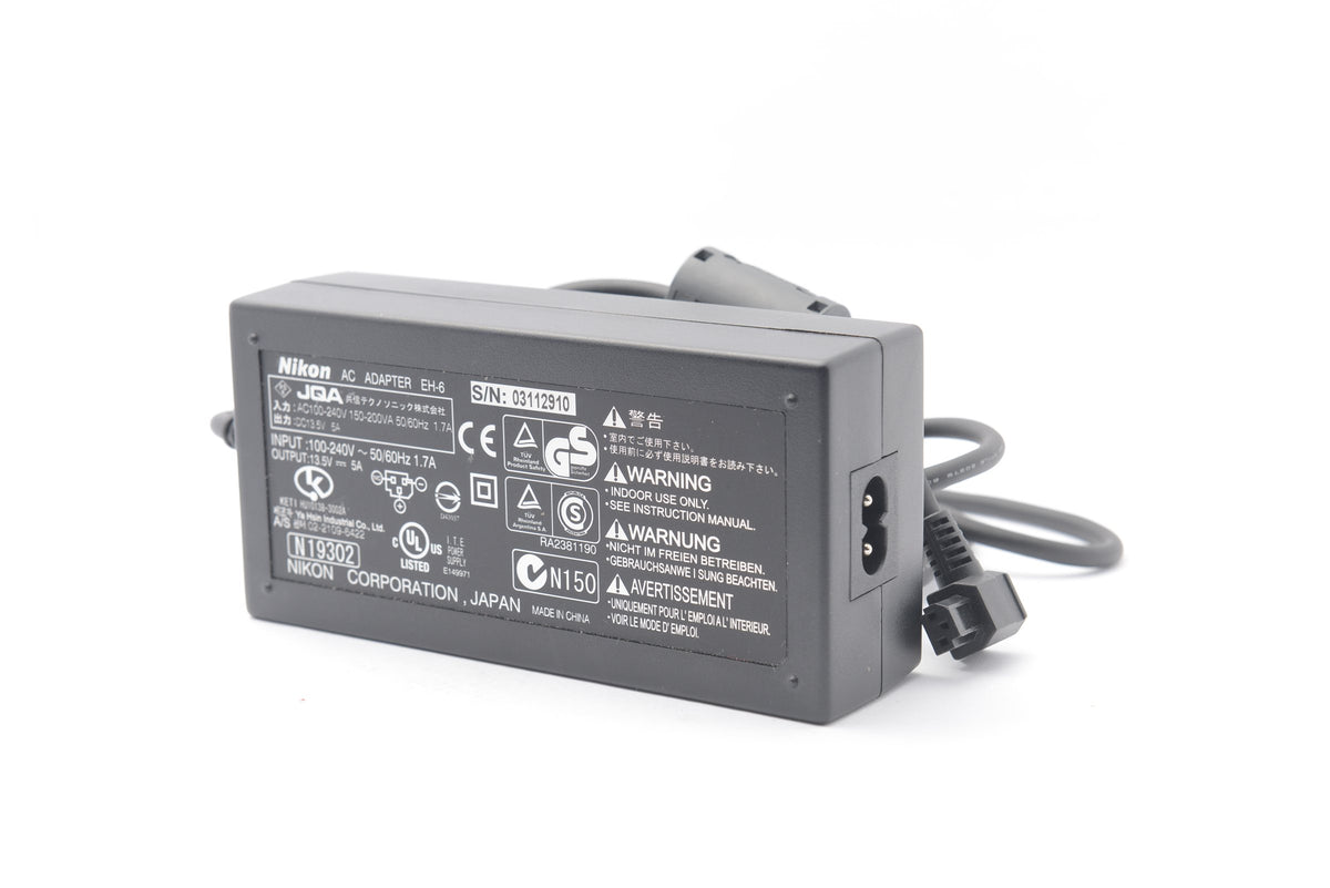 NC-0601 — Nikon EH-6 AC Adapter — detail photograph 2