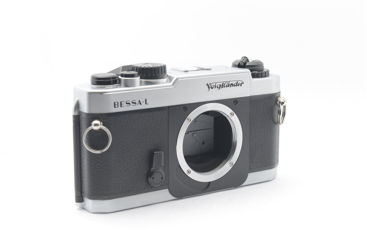 NC-0609 — Voigtlander Bessa-L Body — detail photograph 4