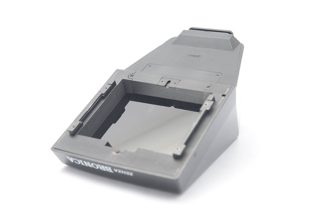NC-0610 — Bronica GS Prism Finder G — detail photograph 5