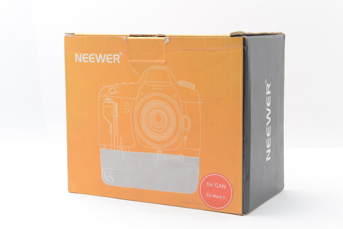 NC-0618 — Neewer Battery Grip (For Canon 5D Mark II) — main product view