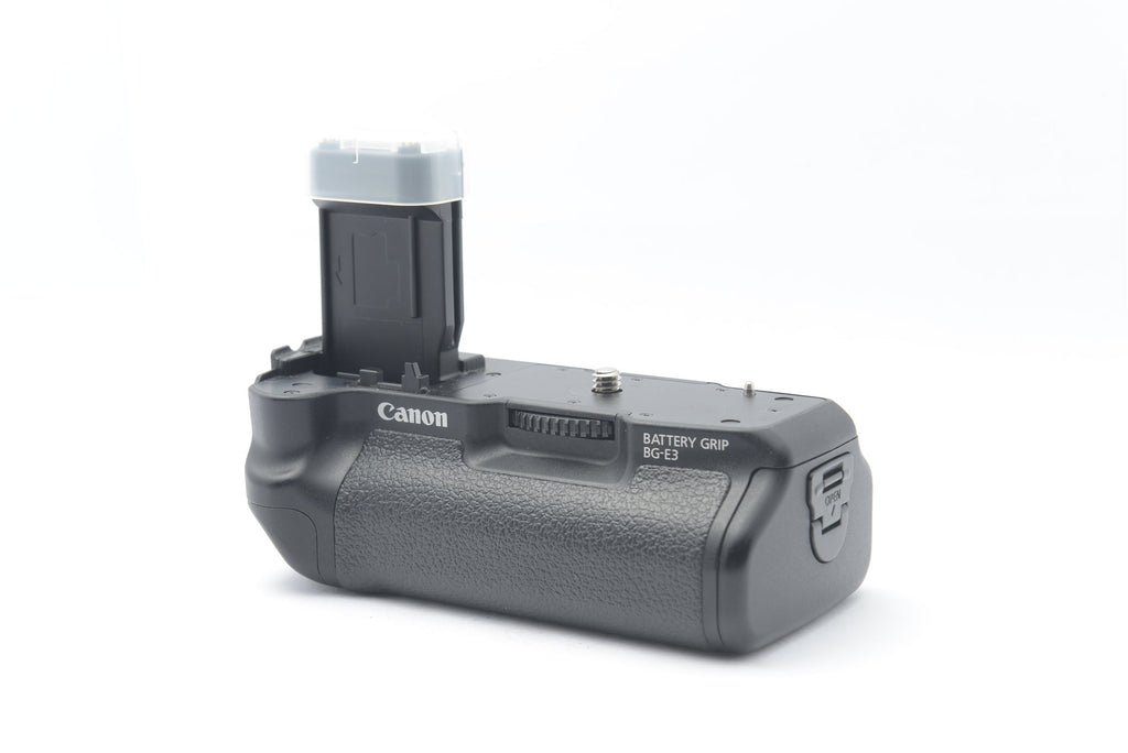 NC-0621 — Canon BG-E3 Battery Grip (For Canon 350D & 400D) — detail photograph 2