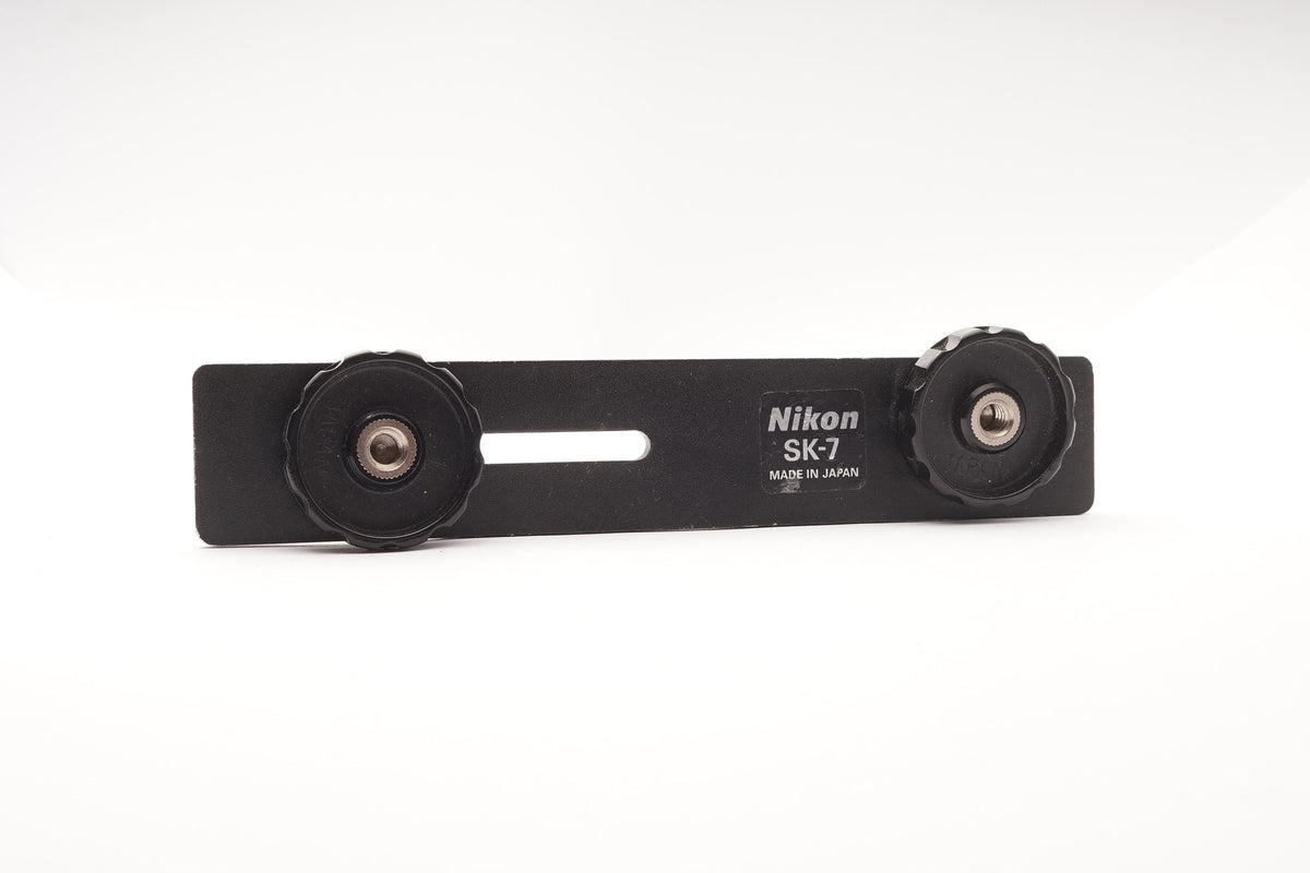 Nikon SK-7 Flash Bracket; approved photo 1; NC-0641