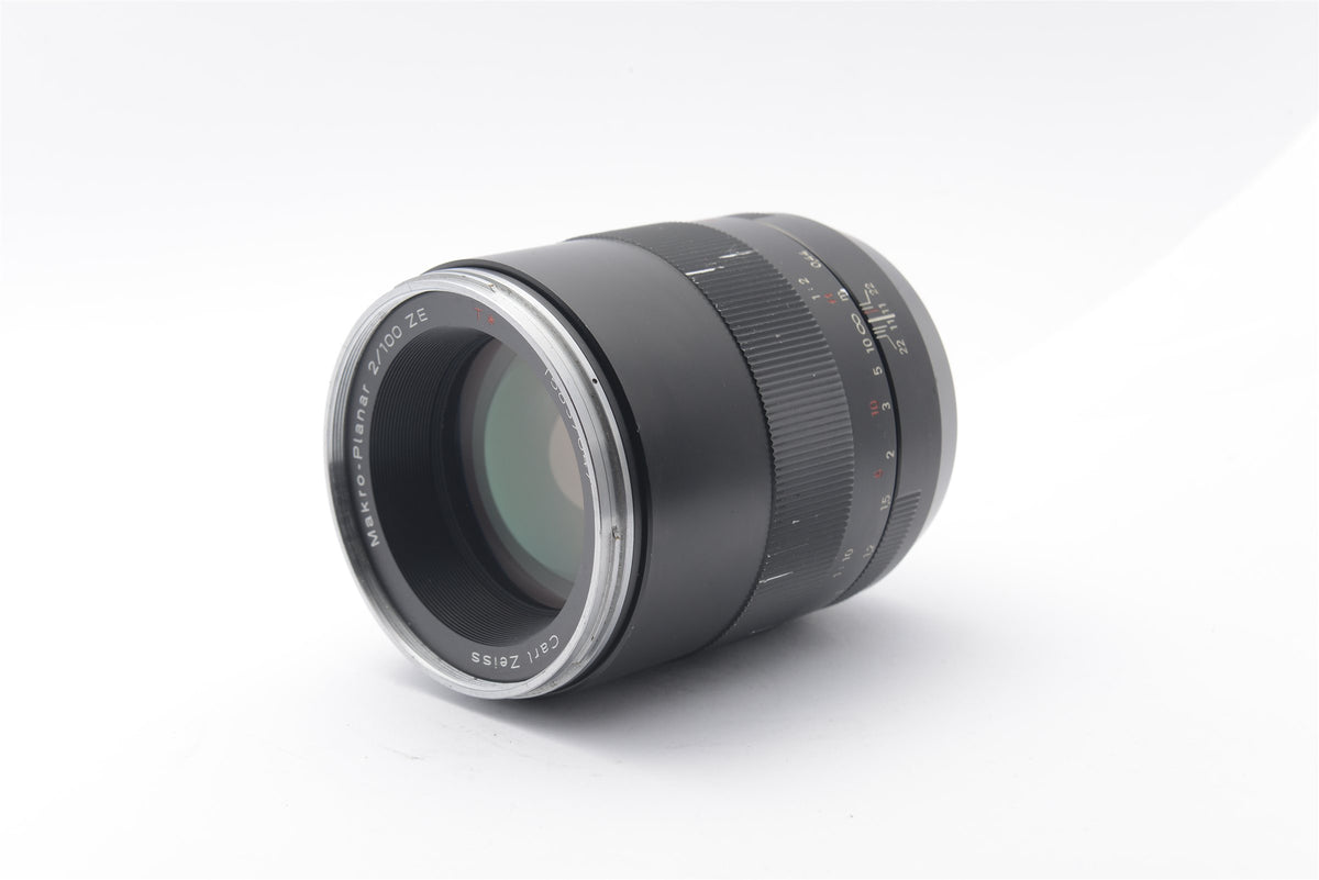 Carl Zeiss 100mm f/2 Makro-Planar T* (For Canon EF) – image 1 of 5
