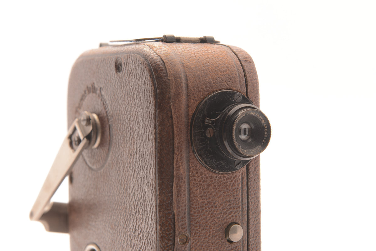 Pathé Baby-Cine 9.5mm (Brown Leather) – image 5 of 10