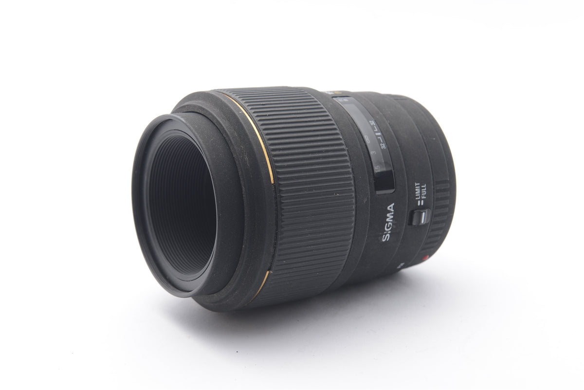 Sigma 105mm f/2.8 DG Macro for Minolta AF – image 1 of 4