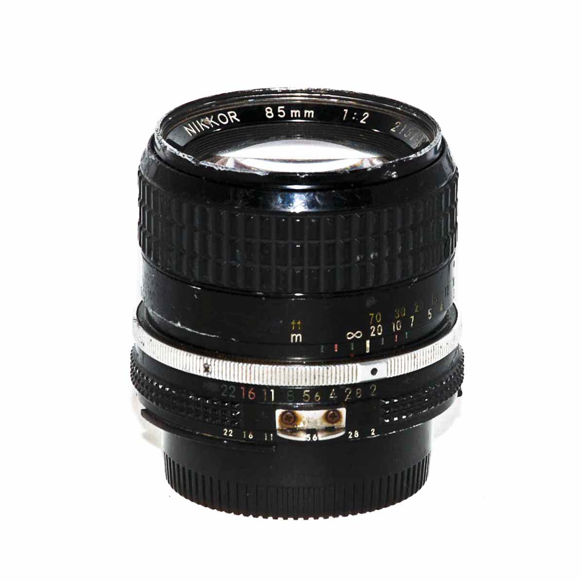 Nikkor-85mm-f2-Ai-Lens-2.jpg